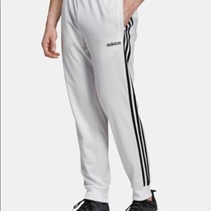 Men’s Essentials 3-Stripe Joggers